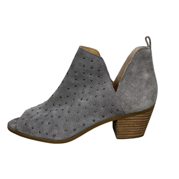 Lucky Brand Barlenna Gray Suede Studded Ankle Boots Ladies Size 8 - Picture 1 of 13